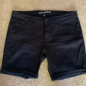 Black denim Bermuda shorts